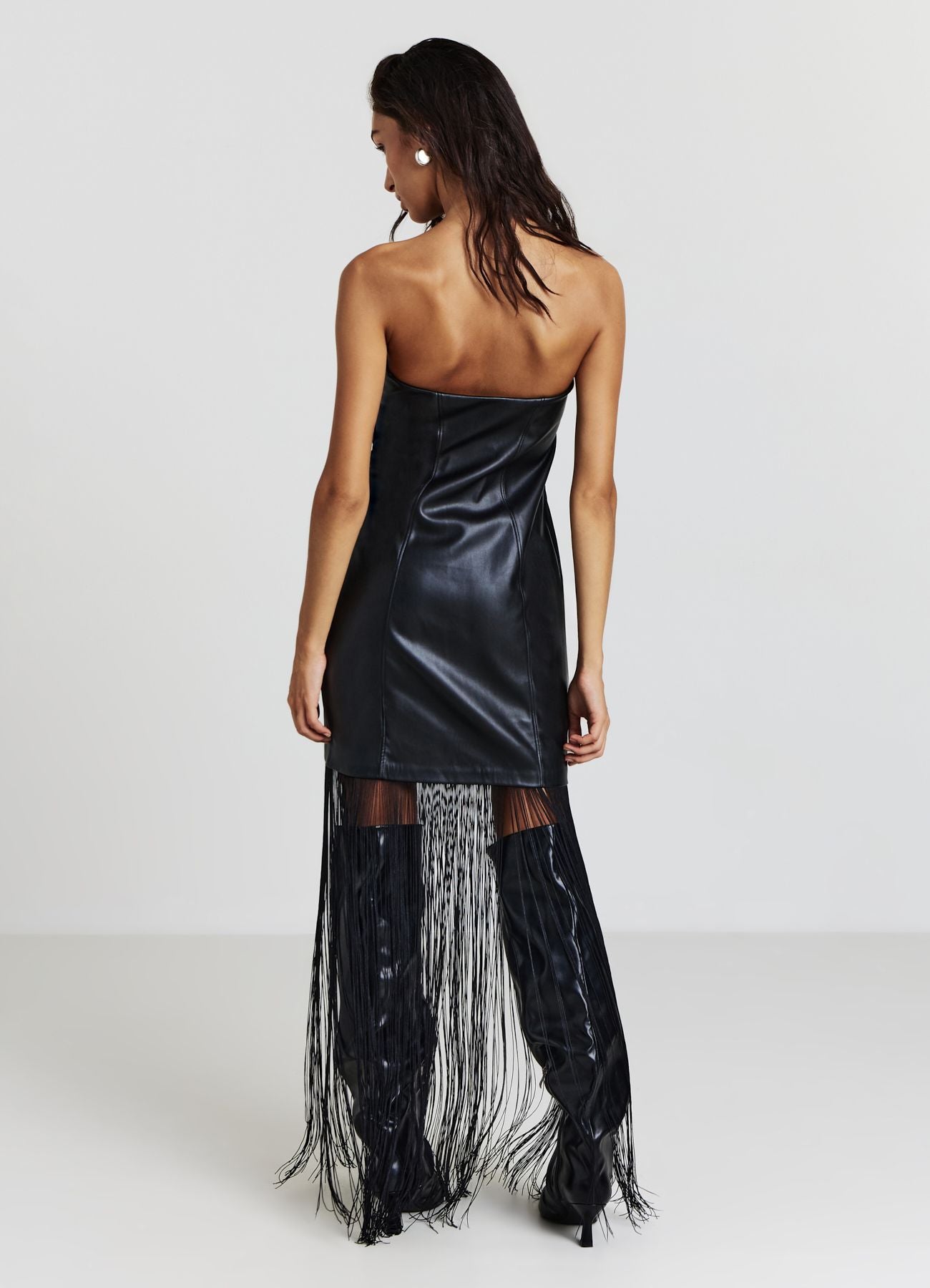 fringe leather dress Leather-effect with fringes SAB0075332001SC682 – Calliope Style:ST4069B01 lifetime moments — this Long Sleeves V Neck Color:Light Pink Taupe