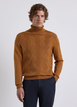 Maglia dolcevita con lavorazione geometrica