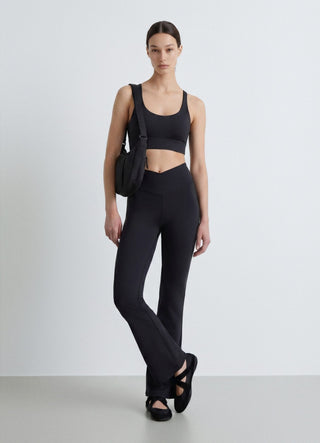 Solid colour crossover top