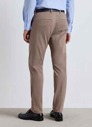 Slim chino trousers with an elasticated waistband