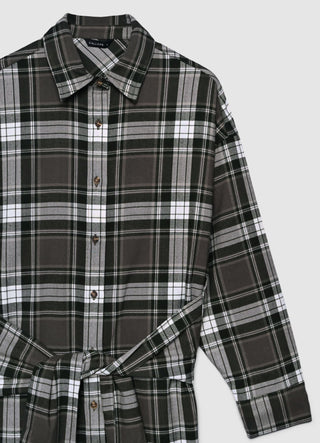 Robe courte à carreaux avec ceinture