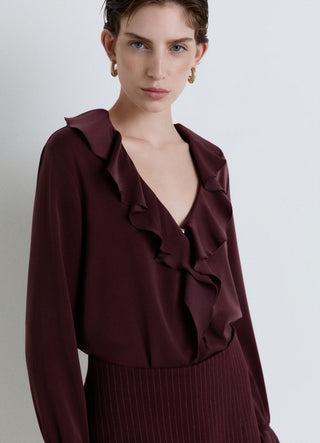 Blusa con volant similsatin