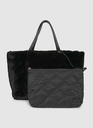 Rechteckiger Shopper mit Felloptik und gesteppter Pochette