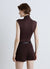 Body smanicato con collo alto e anello