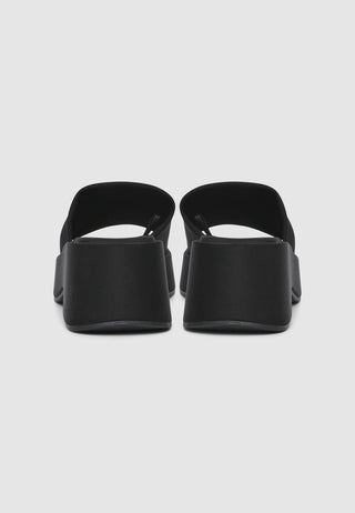 STILLG-SAC0015575001-SC68-FULLBACK.jpg