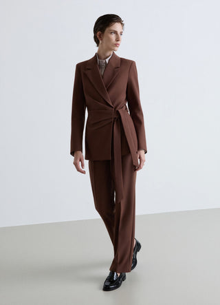 Blazer mit Gürtel und Falten