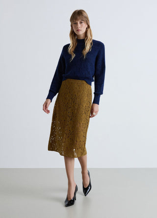 Crew neck cable knit sweater