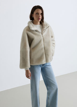 Jacke mit Felloptik und Stehkragen