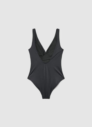 STILLG-SAC0017466001-SC68-FULLBACK.jpg