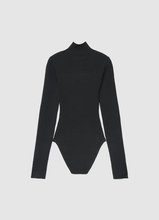 Ribbed body with high neck