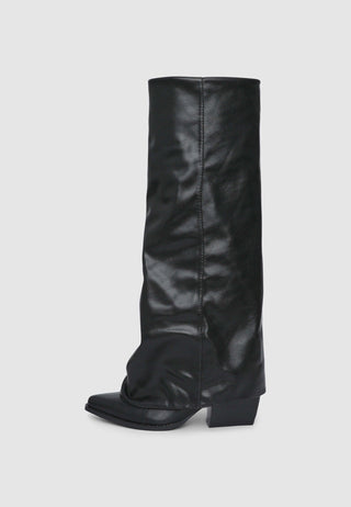 STILLG-SAC0015388001-SC68.jpg