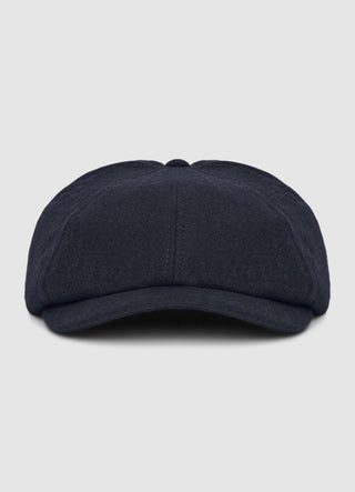 Plain-colour flat cap