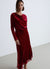 Robe longue asymétrique avec décolleté drapé et dentelle