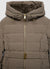 Kurz gesteppte Jacke mit Kapuze und Gürtel