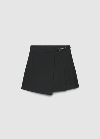 Gonna-pantalone corta con pieghe e fibbia