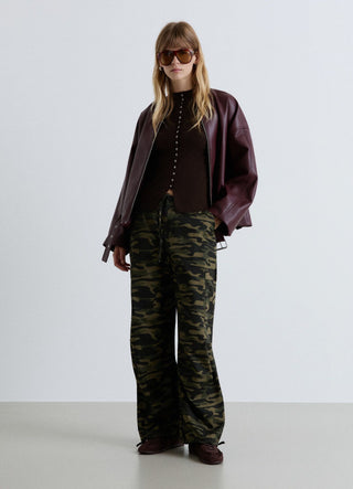 Cargo trousers with camouflage print and drawstring