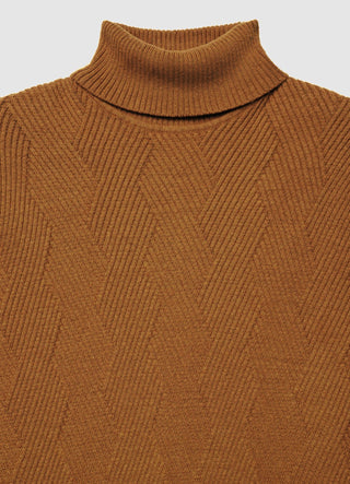 Maglia dolcevita con lavorazione geometrica