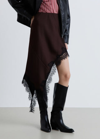 Asymmetrischer Rock aus Satin-Imitat mit Spitzendetails