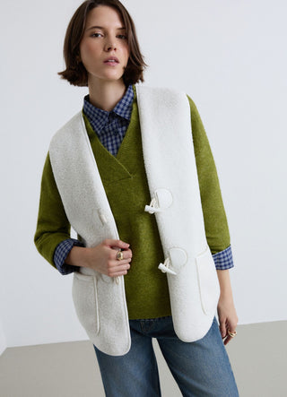 Fleece-effect gilet with toggles