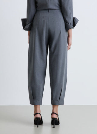 Balloon trousers with pleats