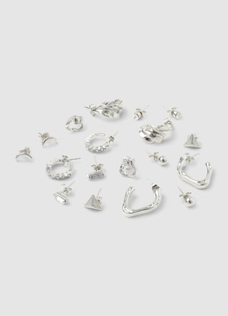 Pack of 9 assorted small earrings