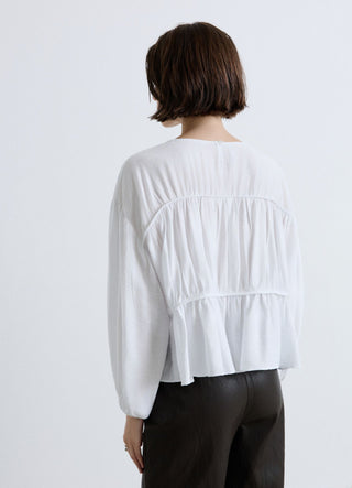 Blouse with puff sleeves and gathered ruffles