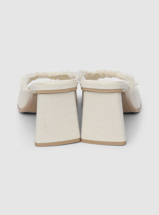 STILLG-SAC0015579001-S958-FULLBACK.jpg