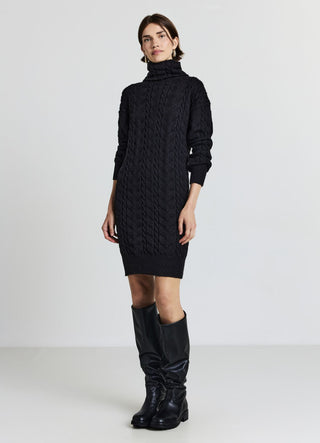 Rollkragenpullover mit Zopfmuster