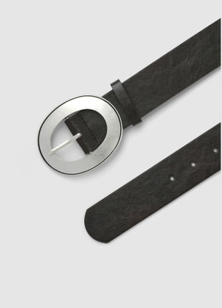 Plain-coloured belt with oval buckle