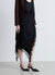 Asymmetrischer Rock aus Satin-Imitat mit Spitzendetails