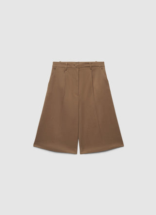 Plain-colour bermuda shorts with pleats