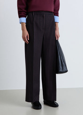Pantaloni straight sartoriali a righe con pinces