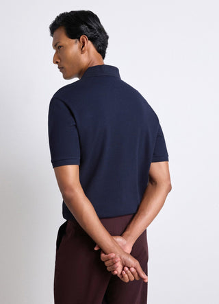 Plain polo shirt with collar and two buttons