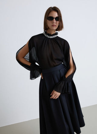 Shirt with high collar and appliqués