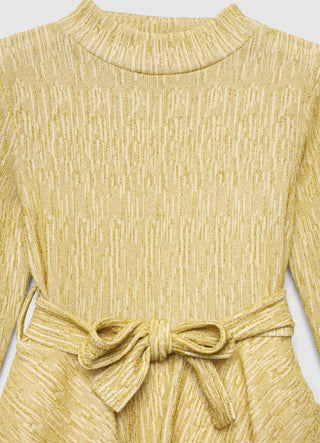 Kleid mit schimmerndem Effekt und Volants