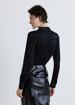 Long-sleeve solid colour knit shirt