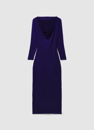 Robe longue décolletée avec drapé