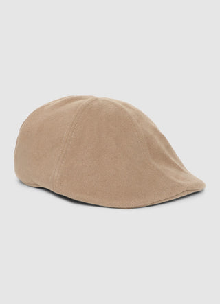 Plain-coloured flat cap