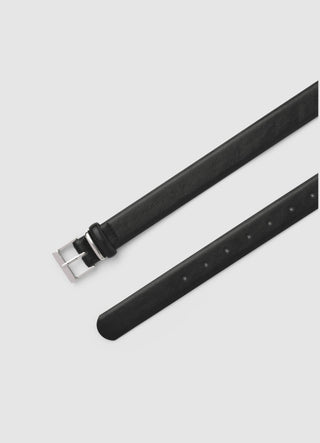 Solid colour mid-rise belt with buckle