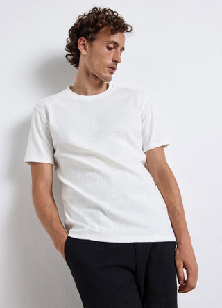 T-shirt a tinta unita con girocollo testurizzata