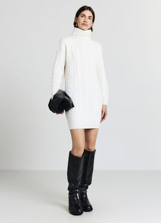 Rollkragenpullover mit Zopfmuster