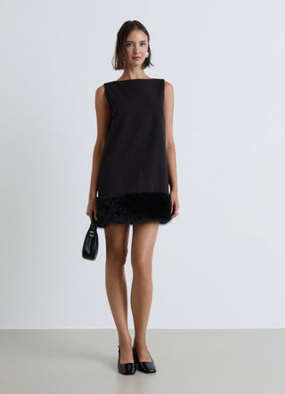 Robe courte sans manches avec bordure effet peluche