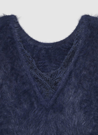 Pull effet peluche avec insert en dentelle