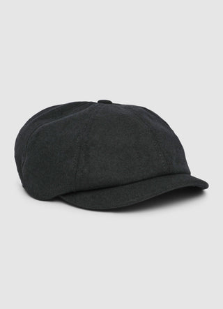 Plain-colour flat cap