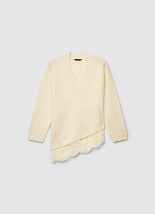 Pull doux à col en V avec dentelle à la base