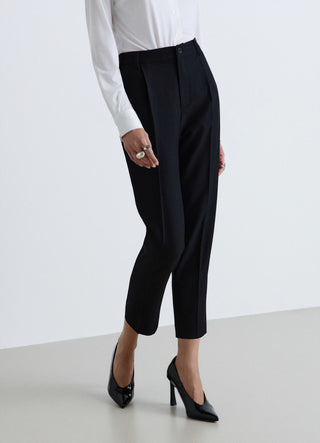 Pantaloni con pinces e vita elasticizzata
