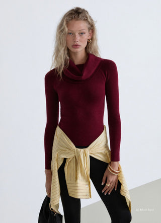 Sweter z odkrytymi ramionami w jednolitym kolorze