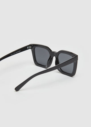 STILLG-SAC0015498001-SC68-DETAIL1.jpg