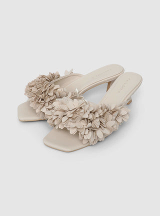 STILLG-SAC0015736001-S024-DETAIL1.jpg