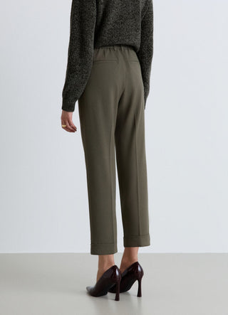 Pantaloni con elastico in vita e risvolto